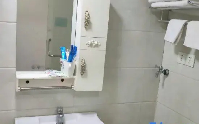 Shanghai Yanyu Apartment