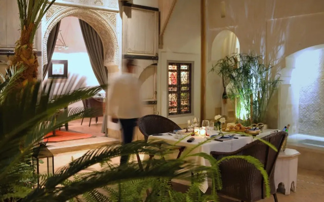 Magnificent Riad Beautiful Communal Swimming Pool - by Feelluxuryholidays