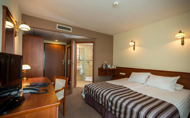 Conrad Hotel