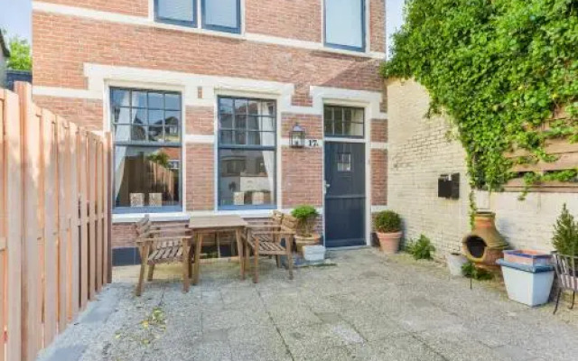 Cute Beach House (4p), Free Parking