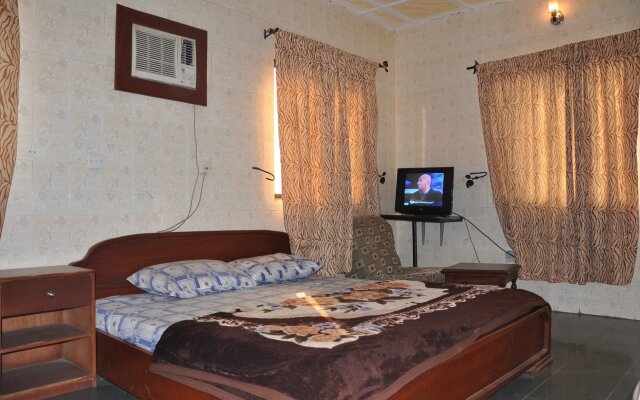 Dansaky Hotels & Suites