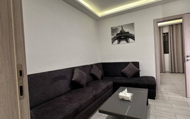 Luxury Room 03 Near Downtown