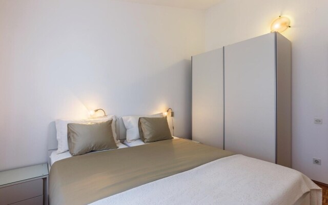 Amazing Apartment in Medulin With 4 Bedrooms, Wifi and Outdoor Swimming Pool