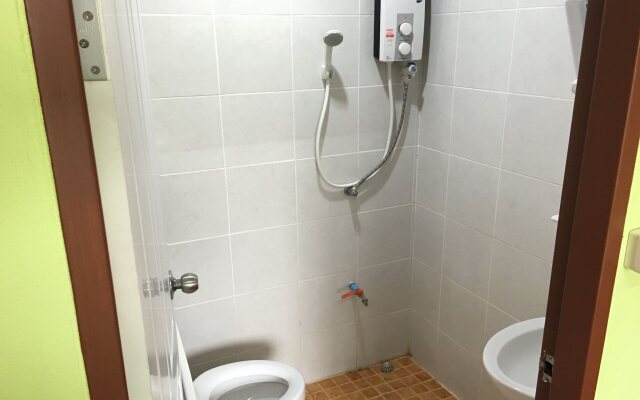 Ban Suan Kru Kob