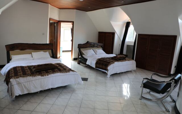 Stallion Place Hotel - Bed and Breakfast