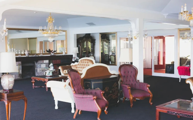 Moose Lodge Estate