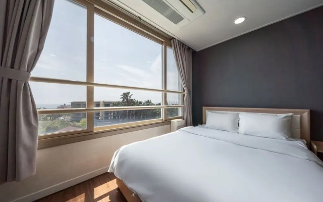Seogwipo Beach Hotel