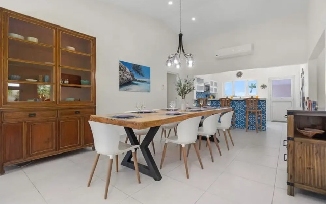 Central 4br3ba Villa w Ocean Views Private Pool