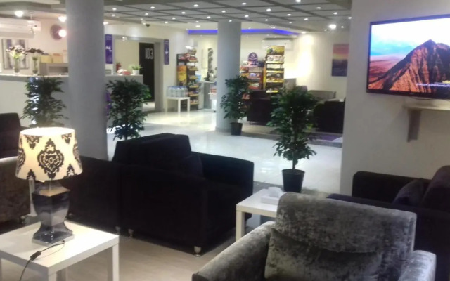 Rofan Hotel Suites