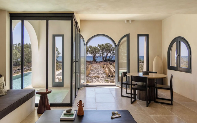 Exomitis1 Cellar & Sea Escape