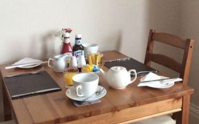 Taunton Guest House