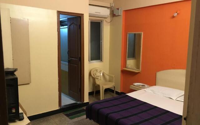 Sri Vijaya Palace Lodging