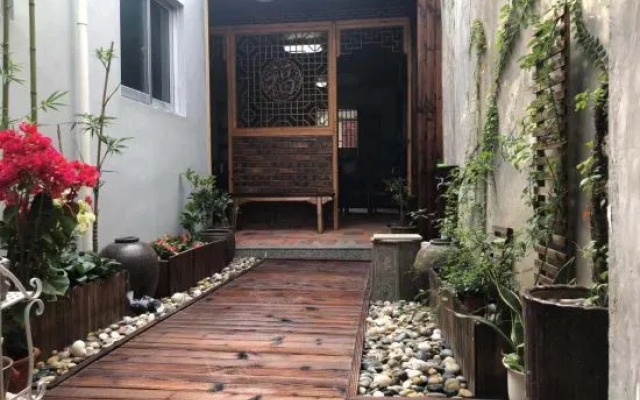 Chuyang Xiaoshe Hostel