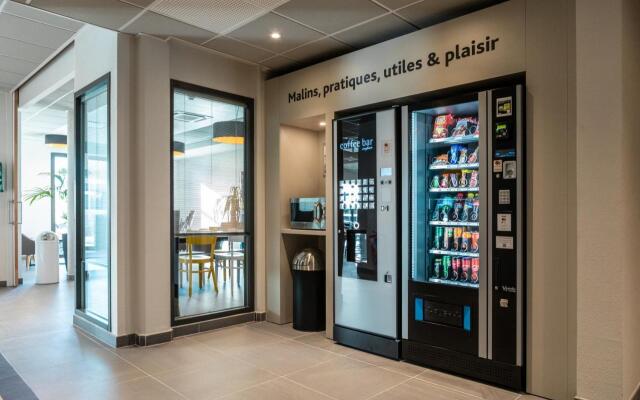 B&B HOTEL Troyes Magasins d'usine