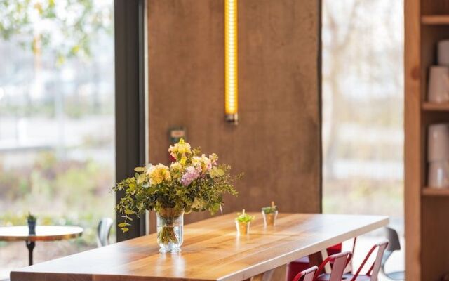 Eklo Hotels Paris Porte de Versailles