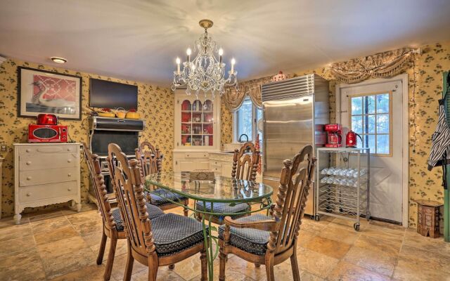 1 Mi to Lake Wallenpaupack: Spacious Poconos Villa