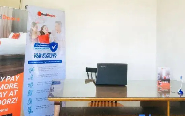 RedDoorz @ El Cuarto SRP Talisay