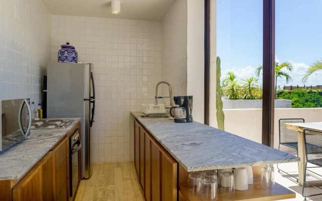 403 Stunning rooftop apartment for couples w/private pool