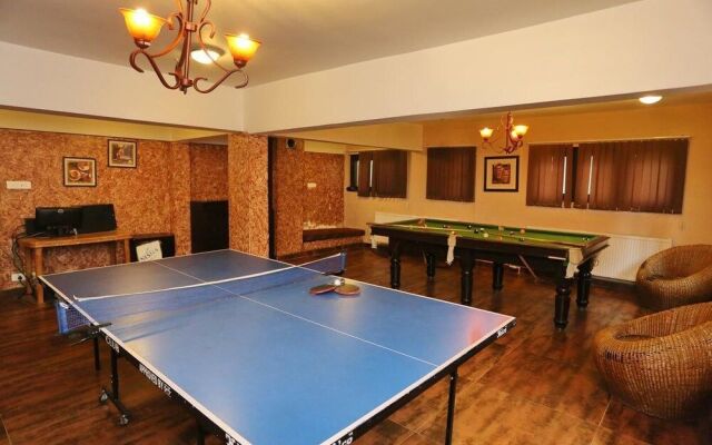 Hotel Pine Spring Gulmarg