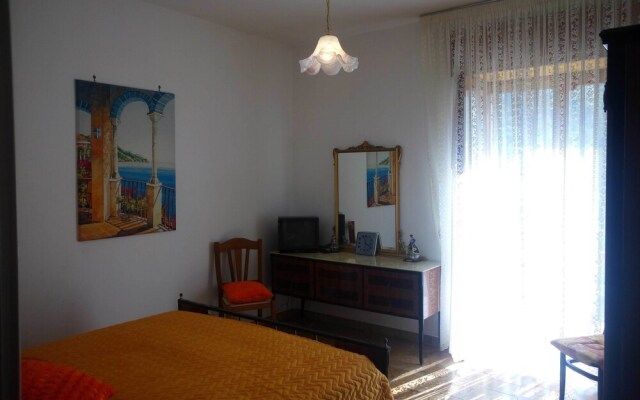 Amalfi Coast Incoming