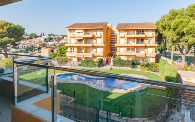 Classic Apartment in L'escala Spain With Parking Facility