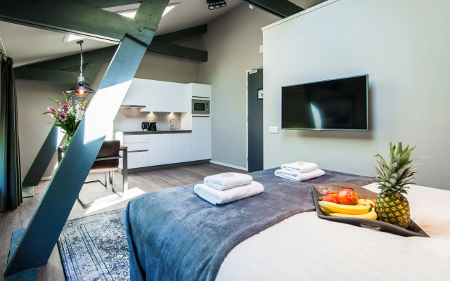 YAYS Amsterdam Maritime by Numa