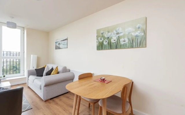 Golden Heights Suites by Kasar Stays
