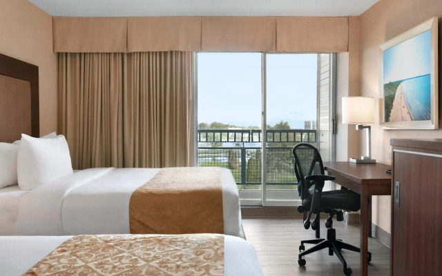 Ramada by Wyndham Belleville Harbourview Conference Centre