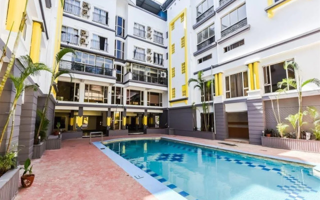 OYO Premium Lonavala Old Highway