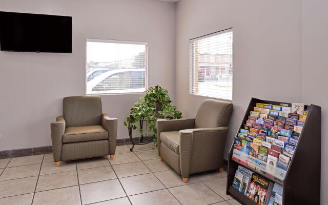Americas Best Value Inn Tulsa at I-44