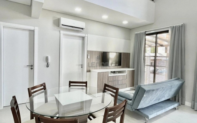 180 - Lindo apartamento com 02 suítes em Mariscal