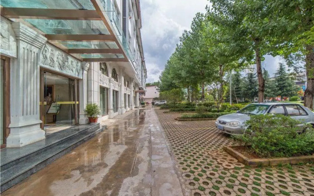 Vienna International Hotel