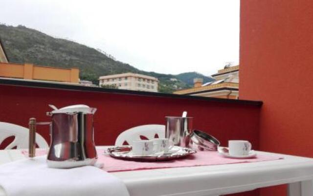 Gloria House Check in at Via Giuseppe Garibaldi n 104