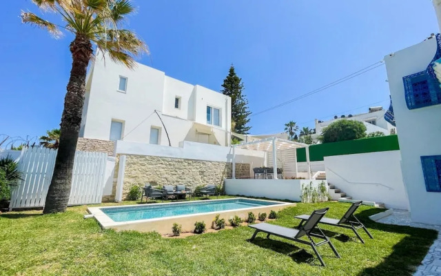 The Sea House Beach Front Villa With Pool