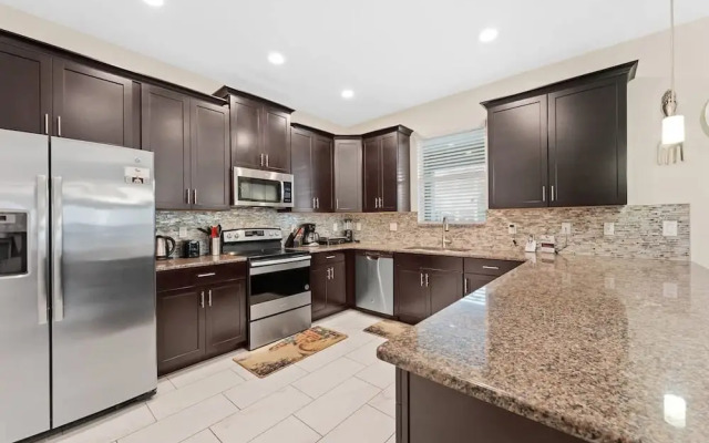 6BR Game Room Plus Large Pool