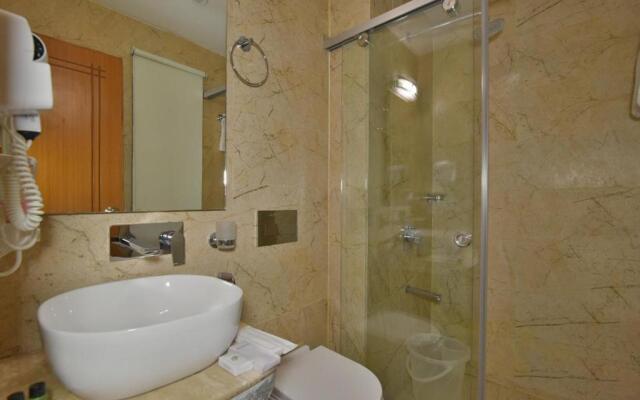 Hotel Highland By DLS Hotels