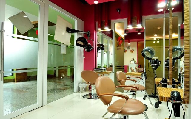 Maximillian Hotel