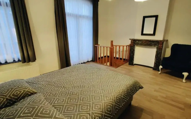 Modern duplex 100m2 perfect to visit Brussels