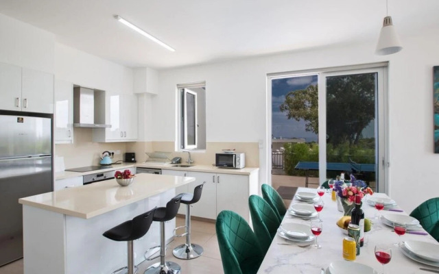 Villa Davina AQ Po490b