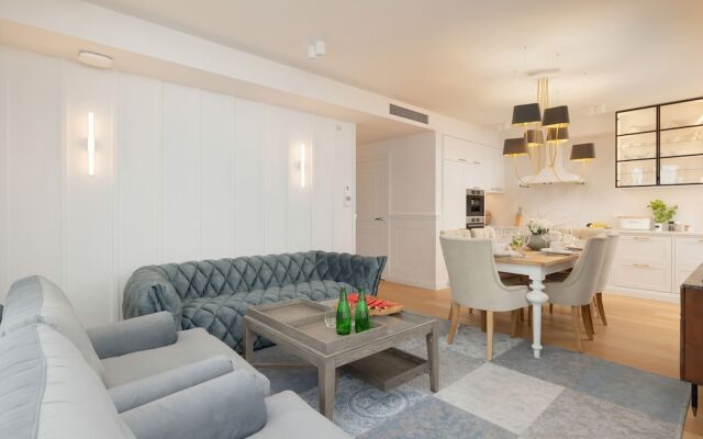 Jantaris Apartment by Renters Prestige