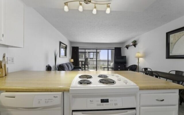 Pura Vida Pure Life - Expansive Views Of The Ocean And Wide Sandy Beach 1 Bedroom Condo by RedAwning