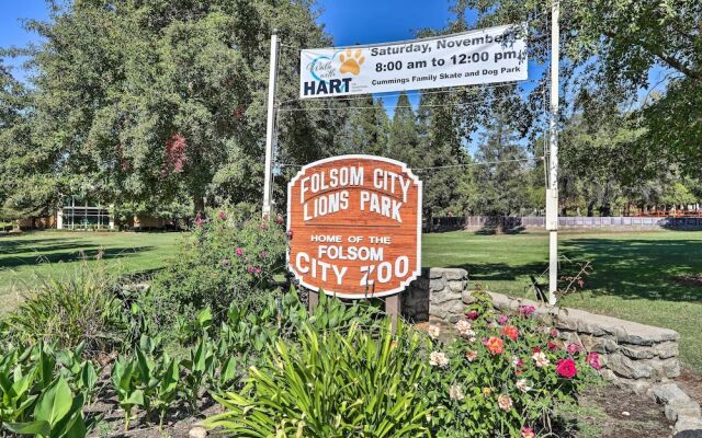 Boho-chic Folsom Retreat: Walkable Location!