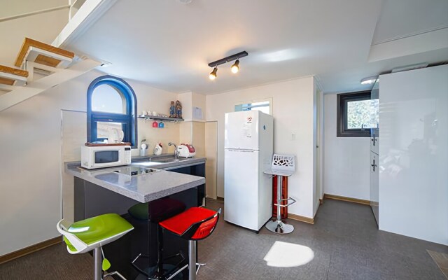 Tongyeong Honey Spa Pension