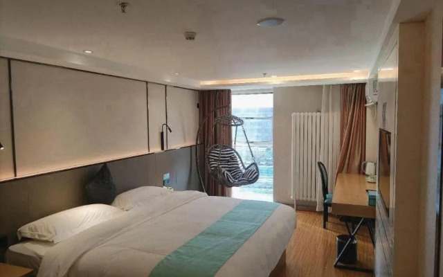 Xana Lite Beijing Shunyi Fengbo Metro Station