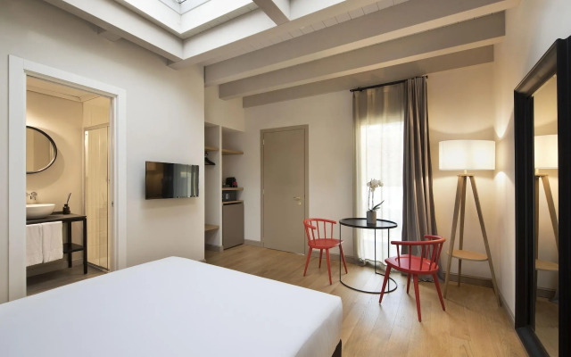 Opera 35 Boutique Hotel