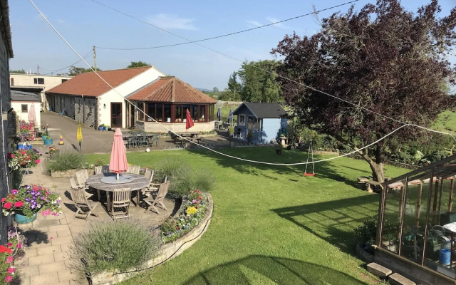 Double-gate Farm
