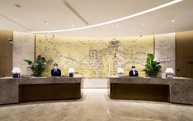 White Swan VYV Hotel