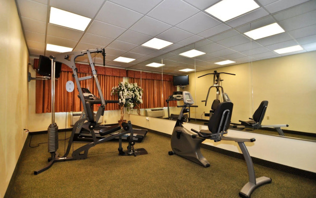 Days Inn & Suites by Wyndham Sam Houston Tollway