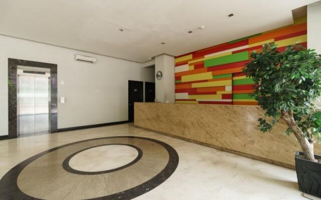 Reddoorz Plus @ Jalan Petojo Utara