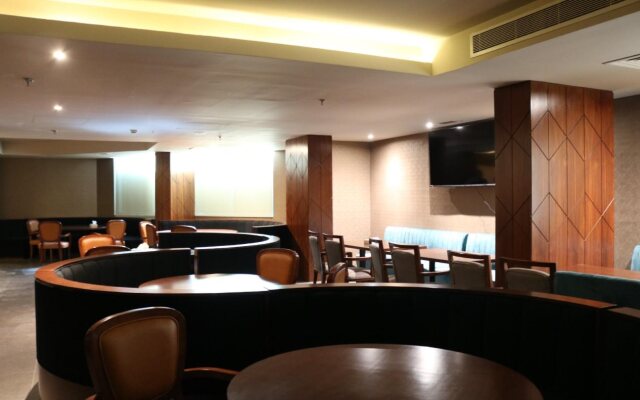 Ramee Palace Hotel